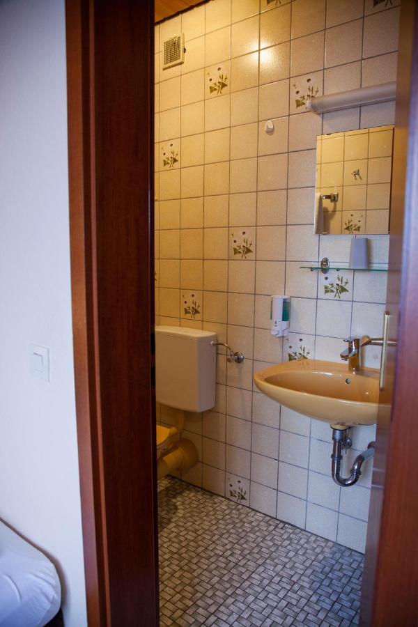Gaestehaus Haeuser Linden  Ngoại thất bức ảnh